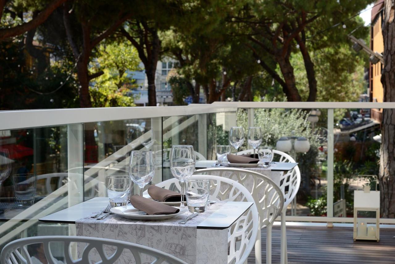 Hotel Concord Riccione Exterior foto